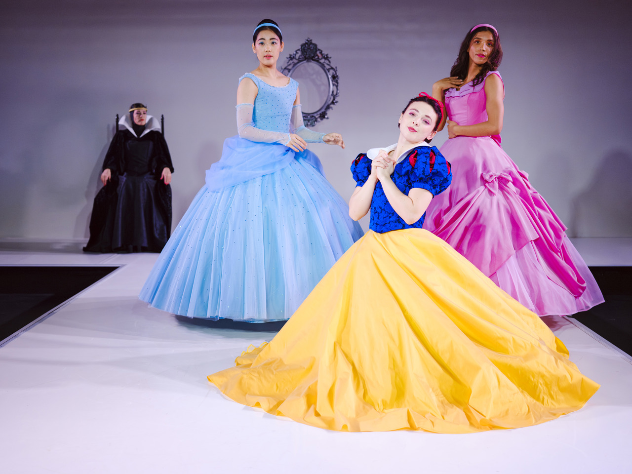 Sleeping Beauties Aarhus Teater Holstebro Dansekompagni Foto Rumle Skafte