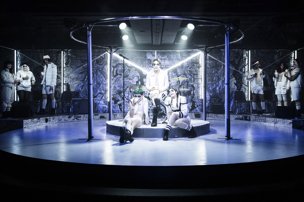 A Clockwork Orange - foto: Aarhus Teater/Anna Marín Schram